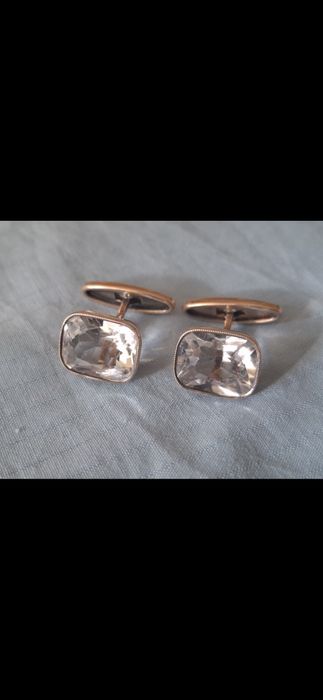 Запонки серебряные.