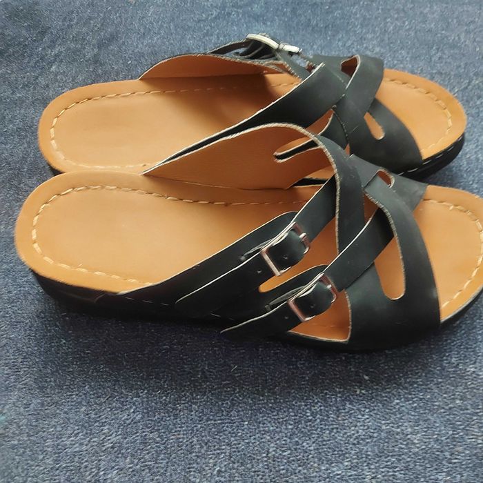 Дамски чехли с регулируема каишка