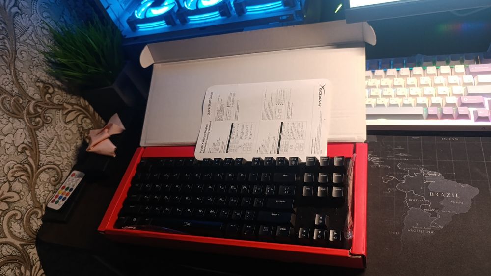 Продам клавиатуру