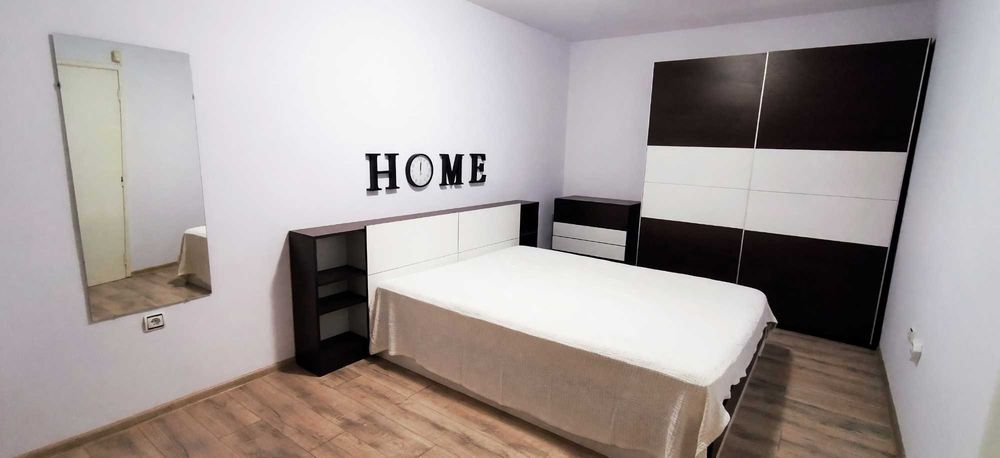 Дава се под наем Тристаен апартамент в Пловдив, Център - 90 кв.м за 700 € - Снимка #4