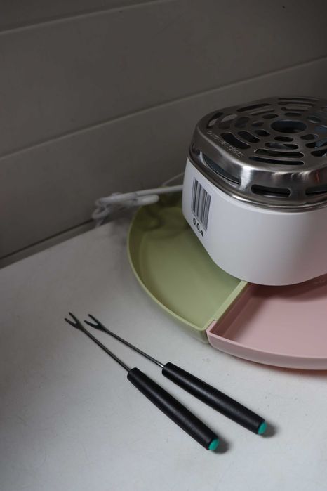 Машина за затопляне на маршмелоу Cecotec Fun&Sugar, 270W, 2 вилици