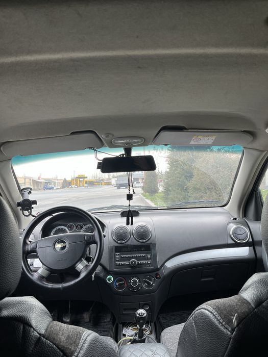 Нексия 3 сотилади