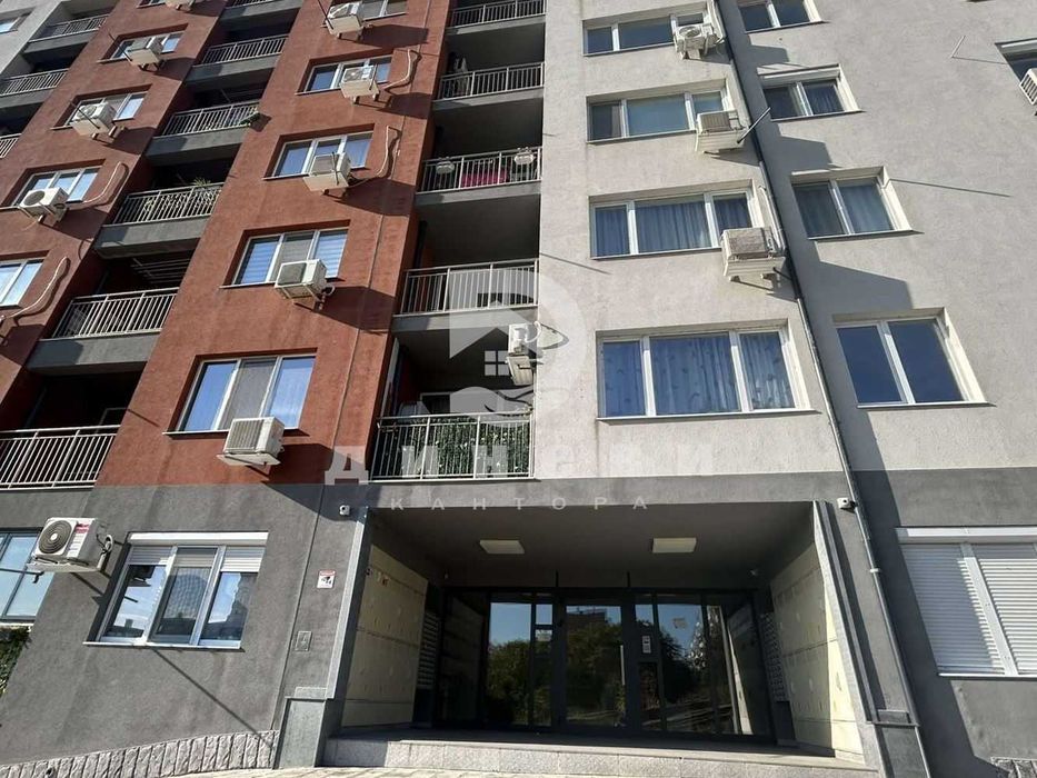 Продава се Двустаен апартамент в Стара Загора, Кольо Ганчев - 66 кв.м за 1005 €/кв.м - Снимка #1