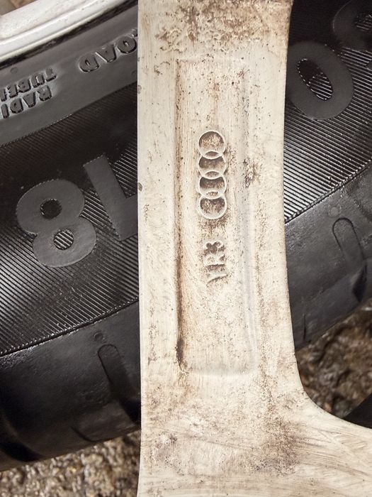 3бр оригинални джанти AudiQ5 8R A4B8 A5 8T A6C7 A7 4G 18цола 8R0601025AQ 8Jx18 ET39 5x112 с гуми Continental235/60R18