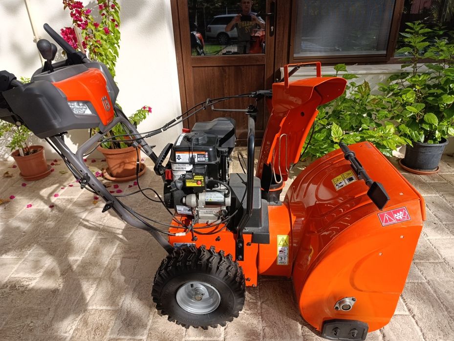 Freza de zăpadă noua Husqvarna model ST 224