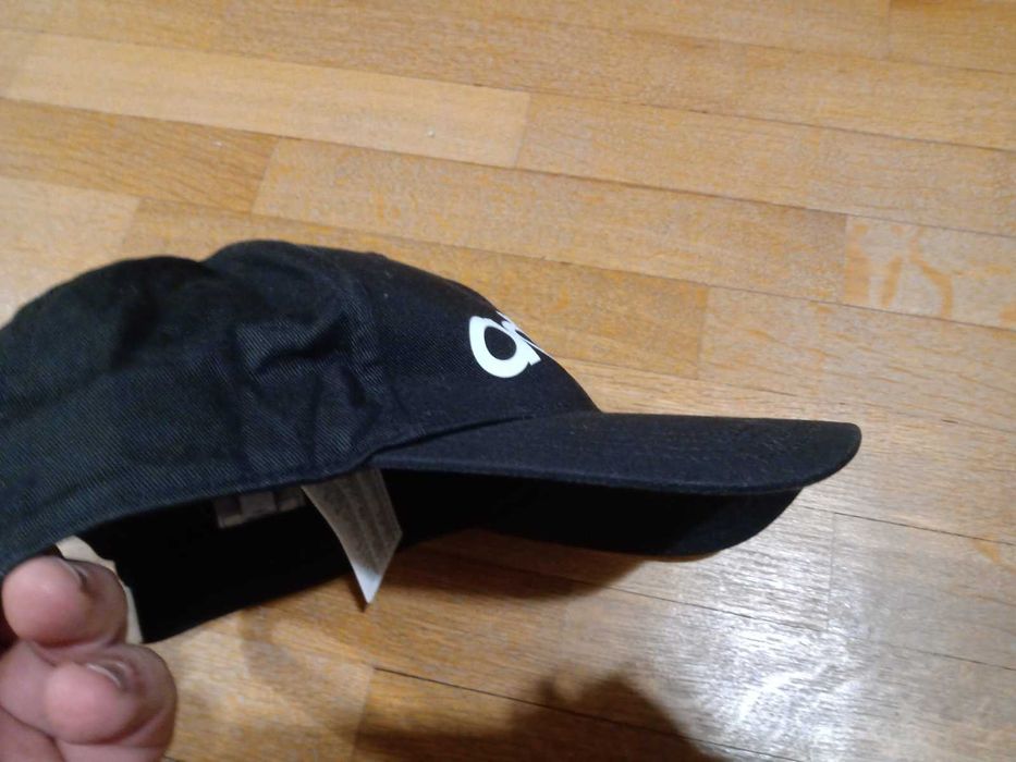 Нова Adidas Daily Cap Шапка оригинал хубава козирка НОВО