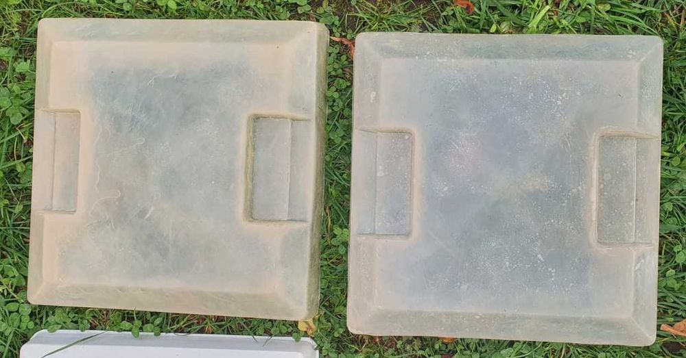 Capac de trapa rulota  dimensiunea  28 ,40 si 50  din  fibra de sticla