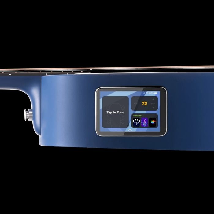 Blue Lava Touch – модерна китара, свирена само 2 пъти