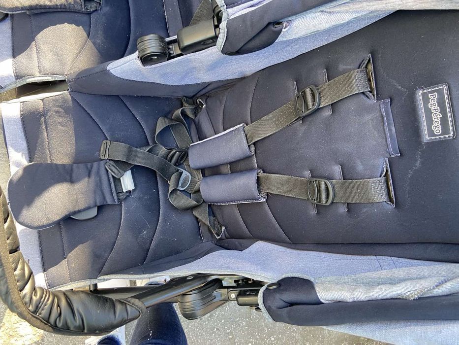 Количка за близнаци