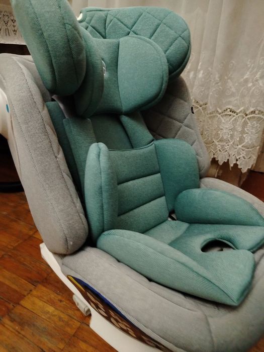 Продается машинное детское кресло!