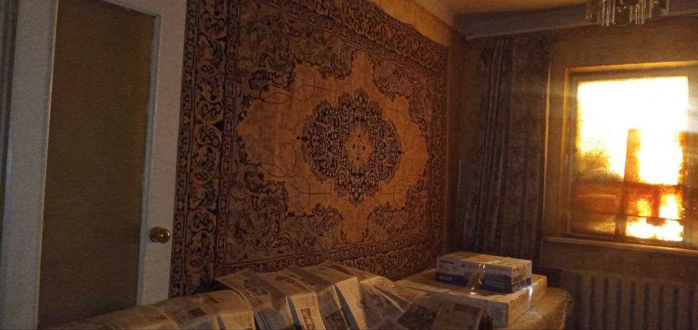 продам шерстяной ковёр ширина 3м х высота 2 мтр