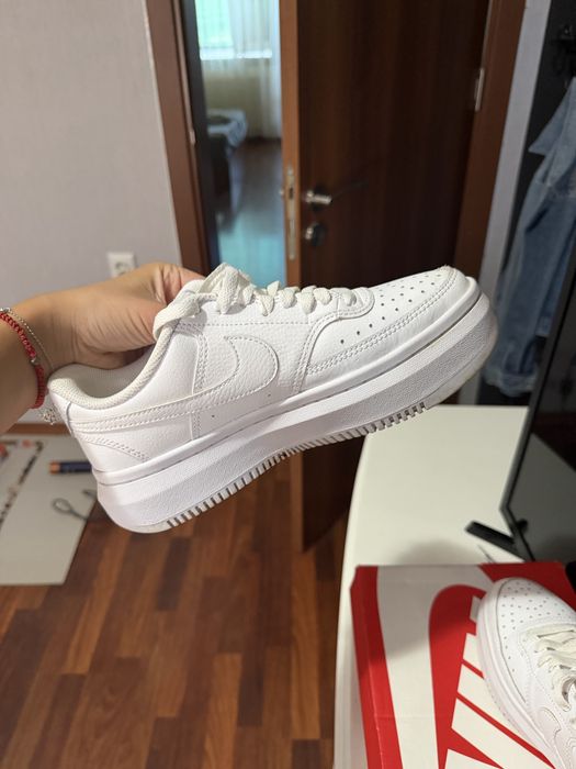 Дамски маратонки nike