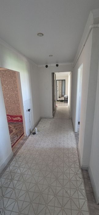 Продам 5 комнатную квартиру