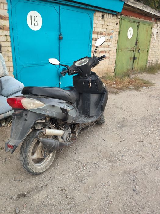скутер на ходу 80куб
