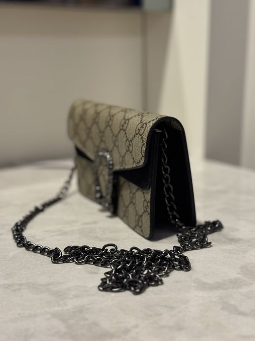 Gentuta gucci de dimensiuni mici