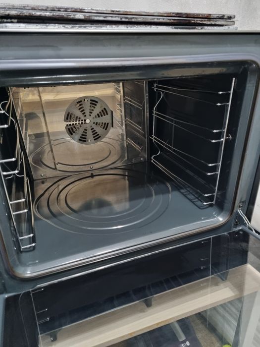 Конвекционная Смег печь