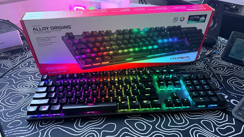 Tastatura HyperX Alloy Origins RGB, switch HX Aqua - Tactile