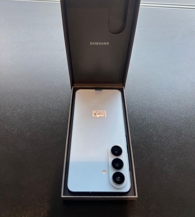 Samsung S26 , NOU , 0 incarcari , 0 minute , 256 GB