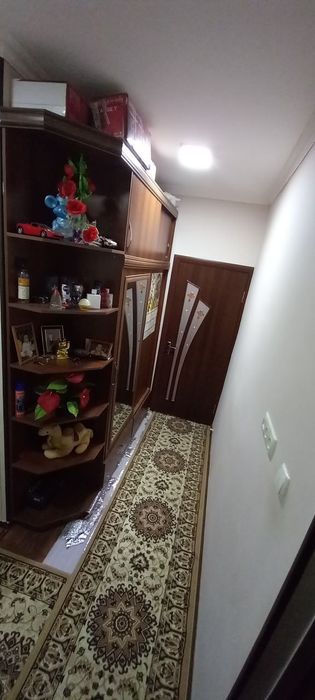 Продаётся 2-ых комнатная квартира переделанная в 3-ых комнатную