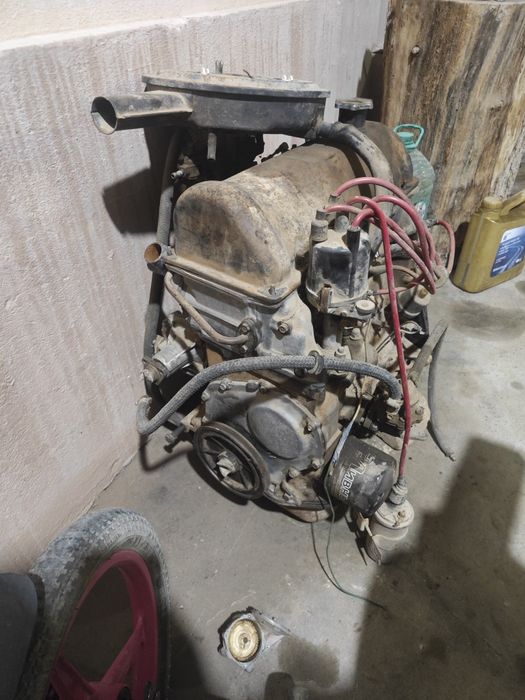 Двигатель (мотор) от ВАЗ 2103.