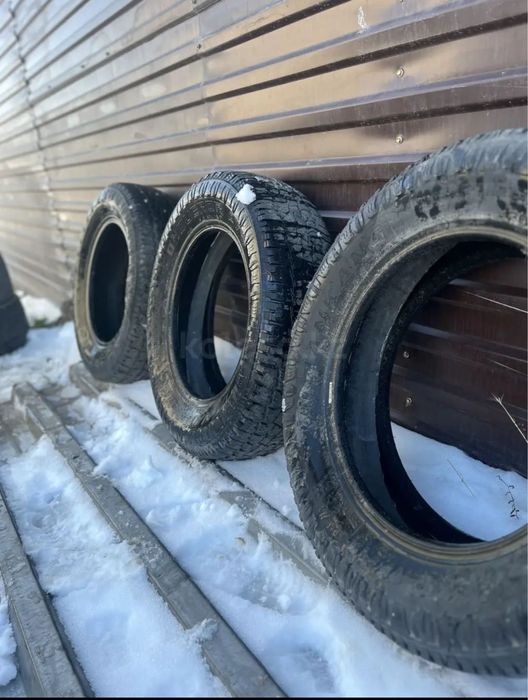 Продам шины на ниву