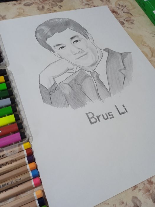 BRUS LI rasmi. A3. Portret.