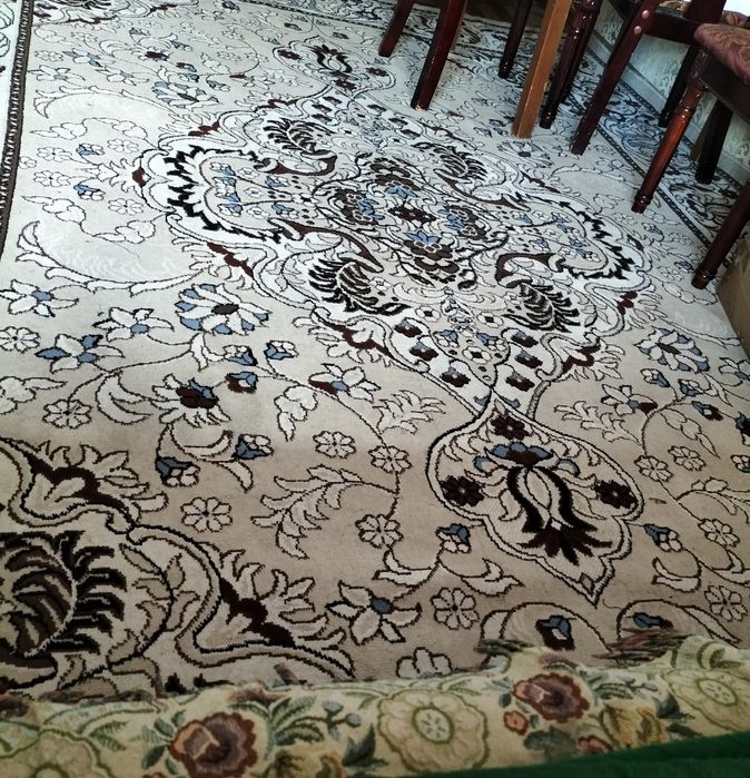 Продается ковер 2.5×4 м