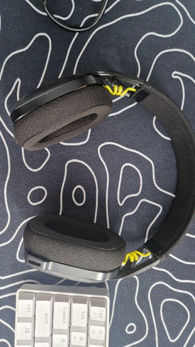 Logitech G435 LIGHTSPEED Dongle defect, merg doar bluethooth