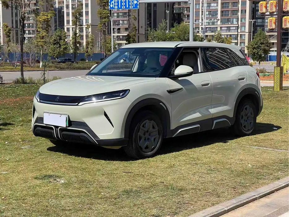 Byd yuan up Plus full 510km naqt va xalol nasiya