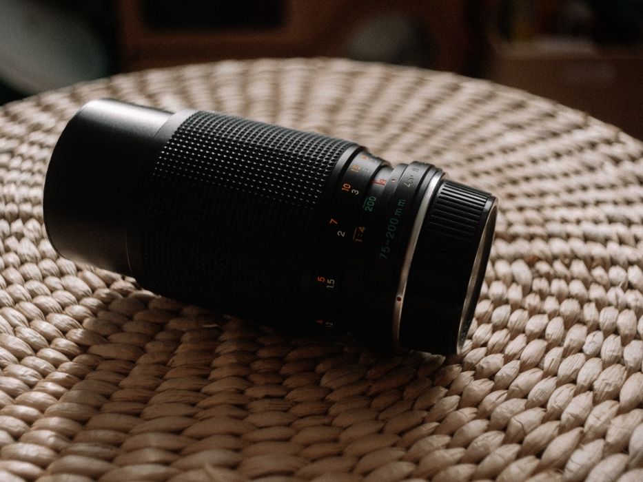 Продавам филмово тяло Yashica FX-3 Super 2000