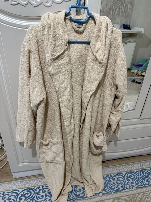 Отдам женские вещи