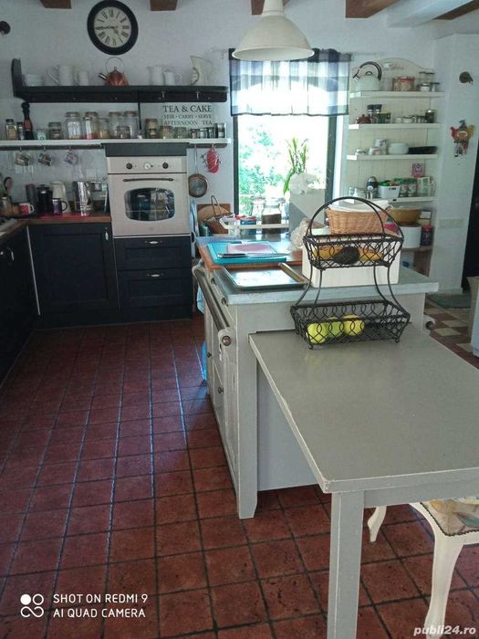 Casă Spatioasa 5 dormitoare intravilan Calimanesti