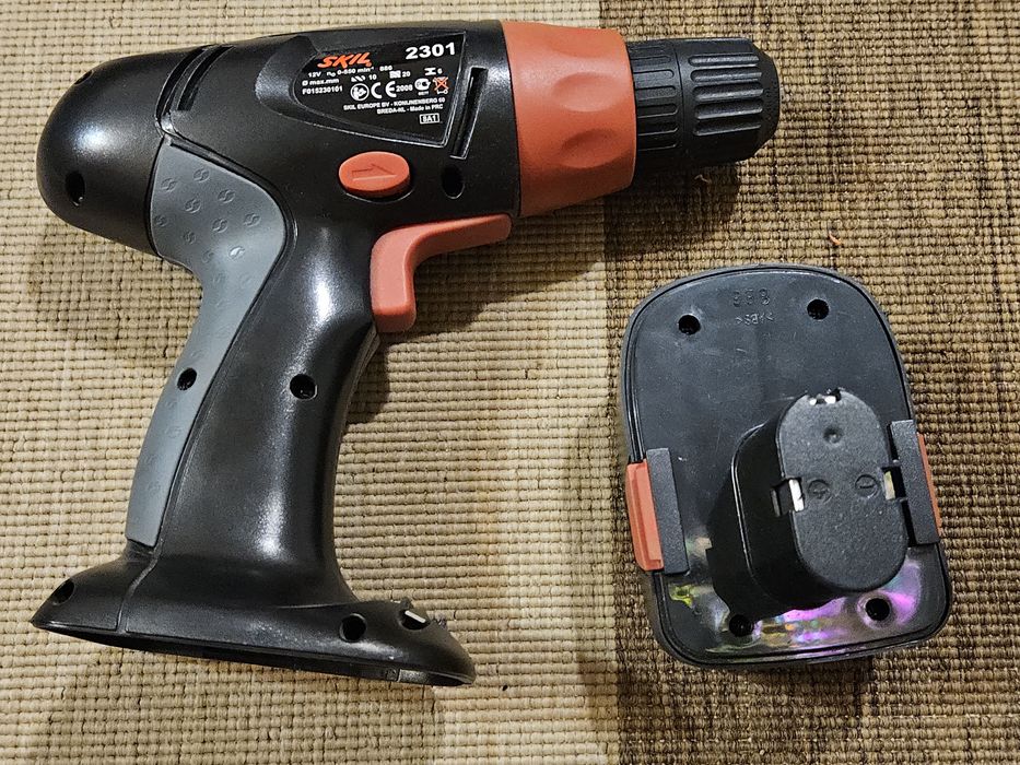 Autofiletantă Skil 2301 nouă, baterie Ni-CD 12V 1.2Ah nefuncțională
