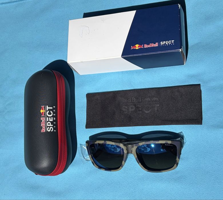 Ochelari de soare Red Bull