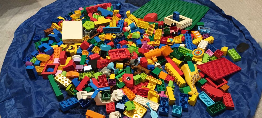 Лего Дупло над 420 блокчета Lego Duplo
