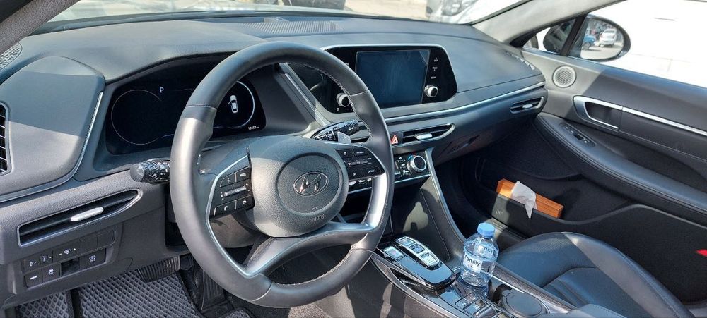 Продаю Hyundai Sonata 2022 Travel Uz (2.5L) (документы 2021)