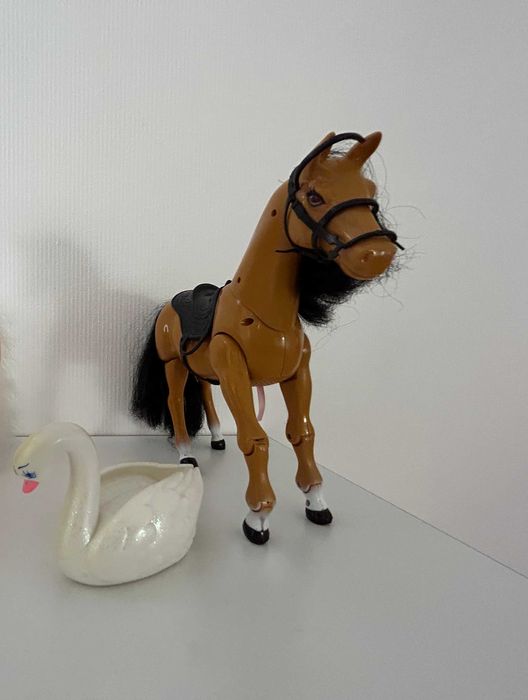 Лошадь игрушечная от бренда Defa Lucy