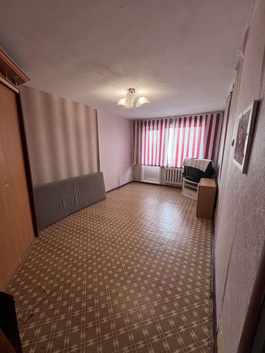 Продам квартиру 1 квартал