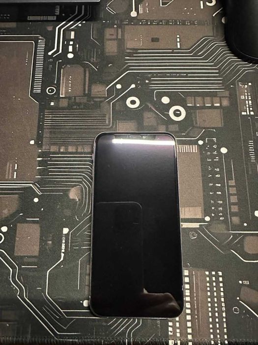 iPhone XS 64 GB – нова батерия, отлично състояние