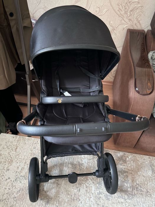 Продам коляску почти новую