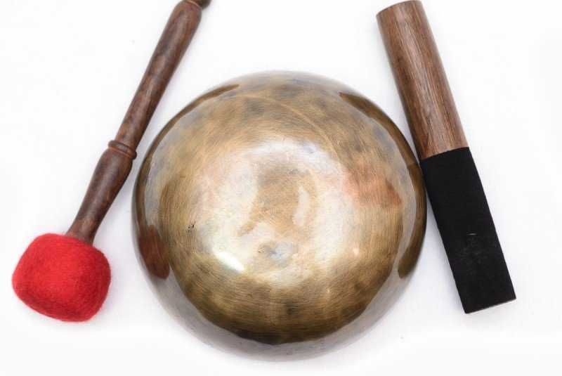 Кованная Поющая чаша - 19.5 см, нота - G3, 200 герц, Тигровый Глаз.