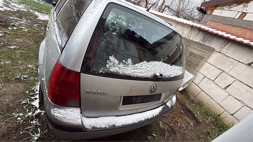 Vand Vw Bora 1.6 16v Benzina CUTIE DE VITEZE DEFECTA