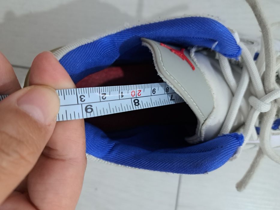 Adidasi piele nike jordan air max point lan  marimea 37