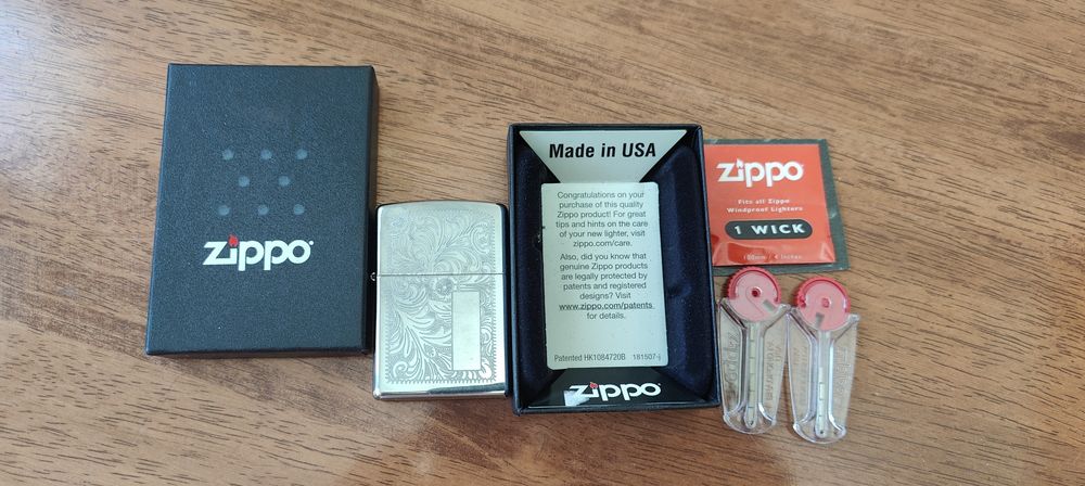 Зажигалка бензиновая.Zippo.