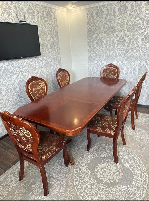 Стол и стулья комплект