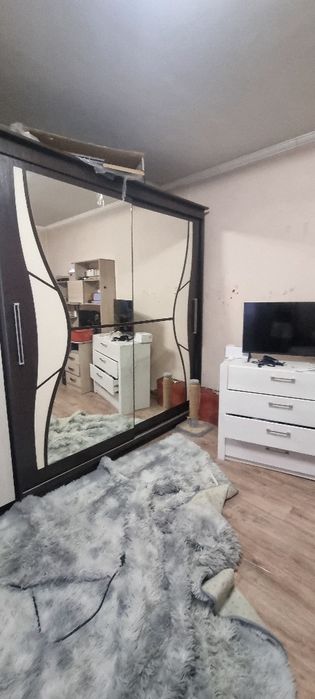 Продаю шкаф купе