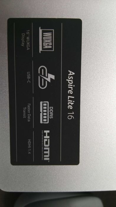 Продам ноутбук новый ASER