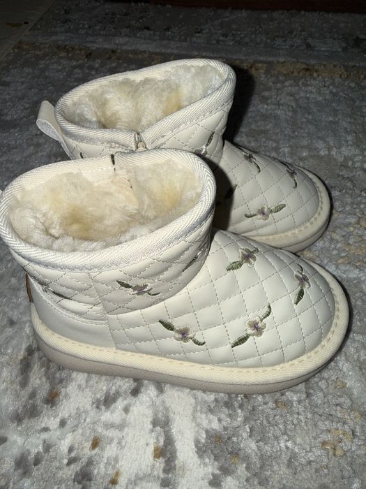 Сапожки уги для девочек