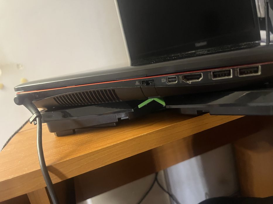 Laptop gaming rog G771J + hard disk 630gb