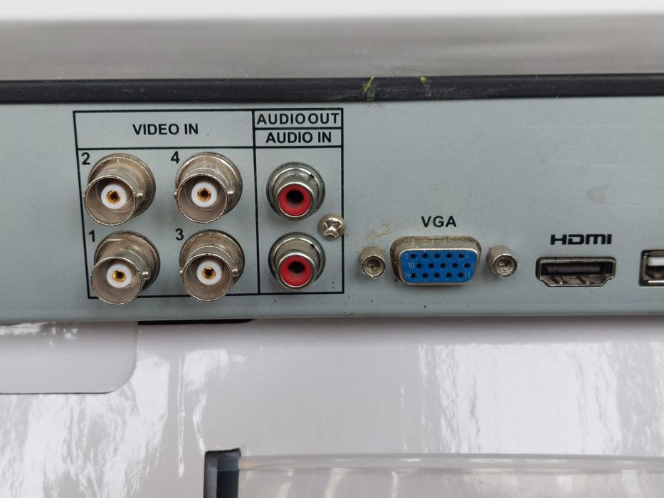 Продавам цифров  DVR 4 канален Dahua